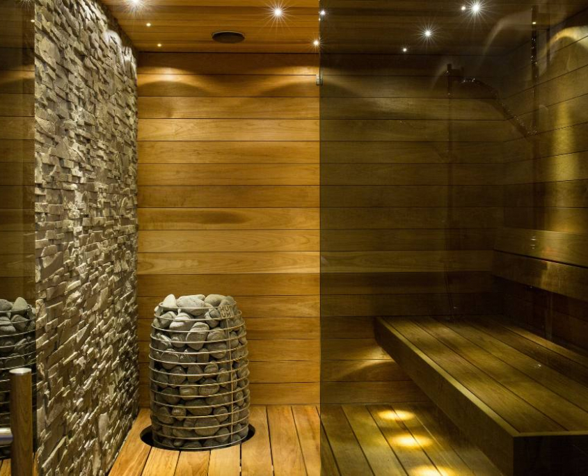 Home Spa Sauna mit Steinofen