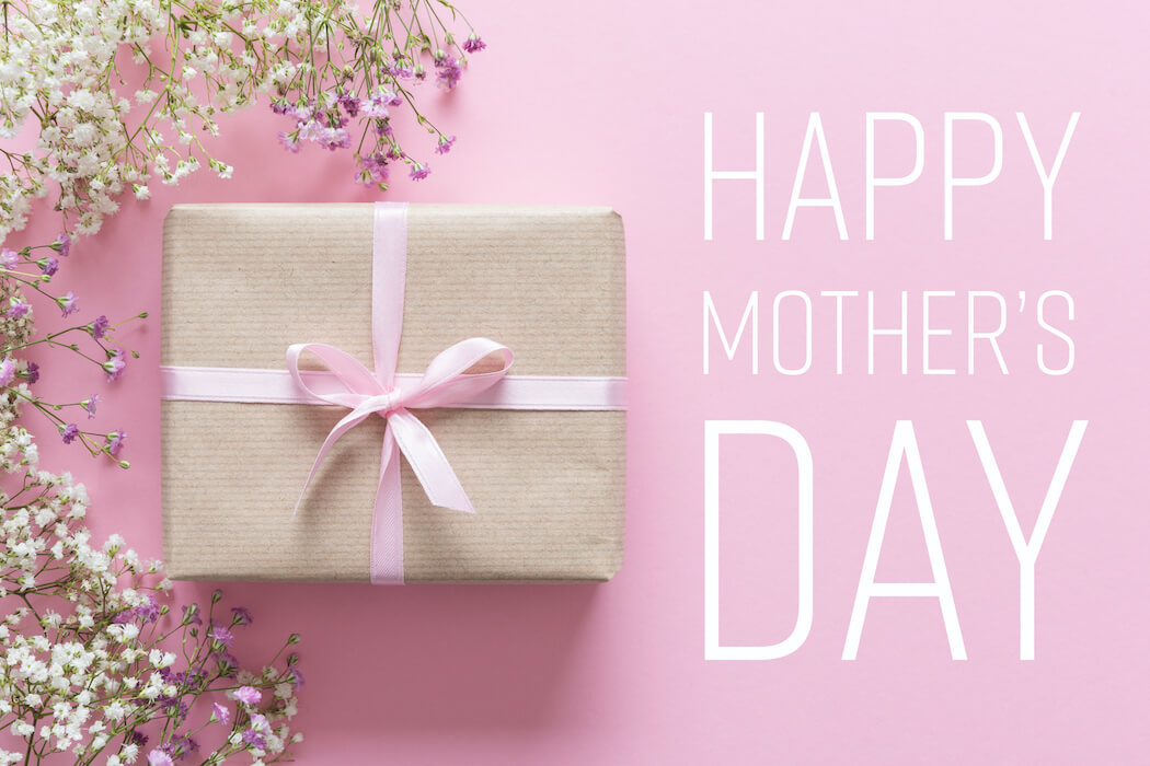 Muttertagsgeschenk mit Schrift Happy Mothers day